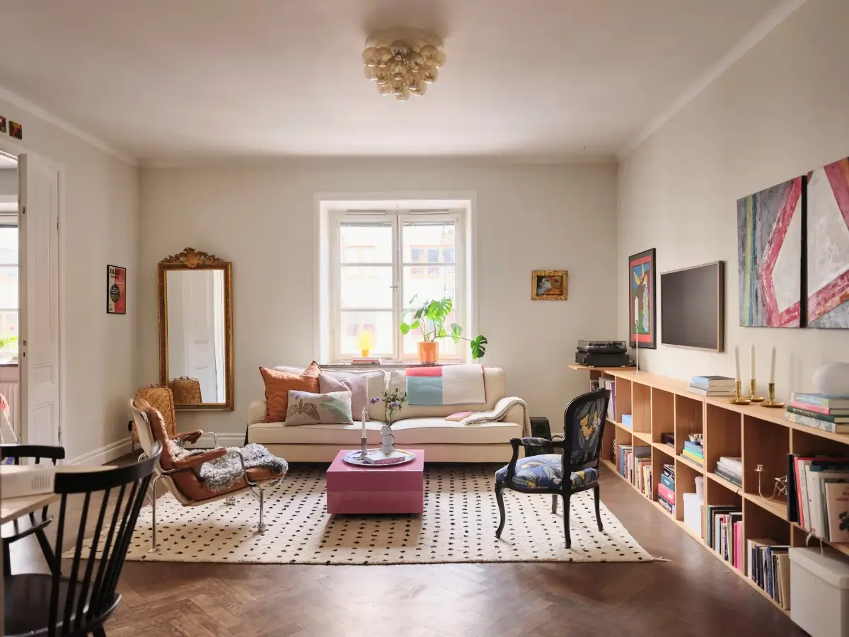 Modern Elements, Fun Colors, and Period Charm in a Stockholm Apartment 1 bright-1920s-apartment-sodermalm-stockholm-nordroom