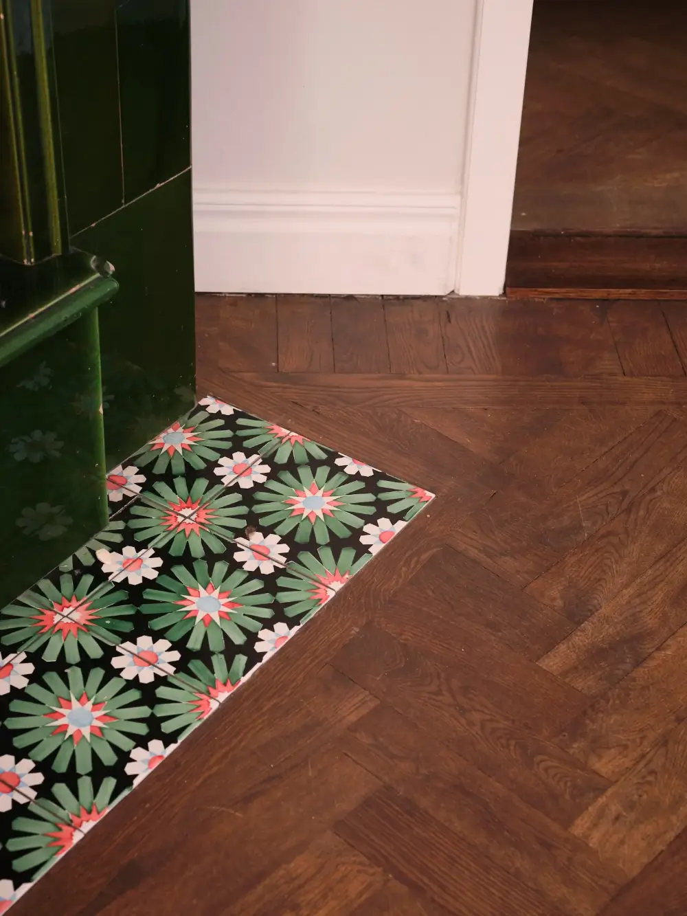 Modern Elements, Fun Colors, and Period Charm in a Stockholm Apartment 16 bright-1920s-apartment-sodermalm-stockholm-nordroom