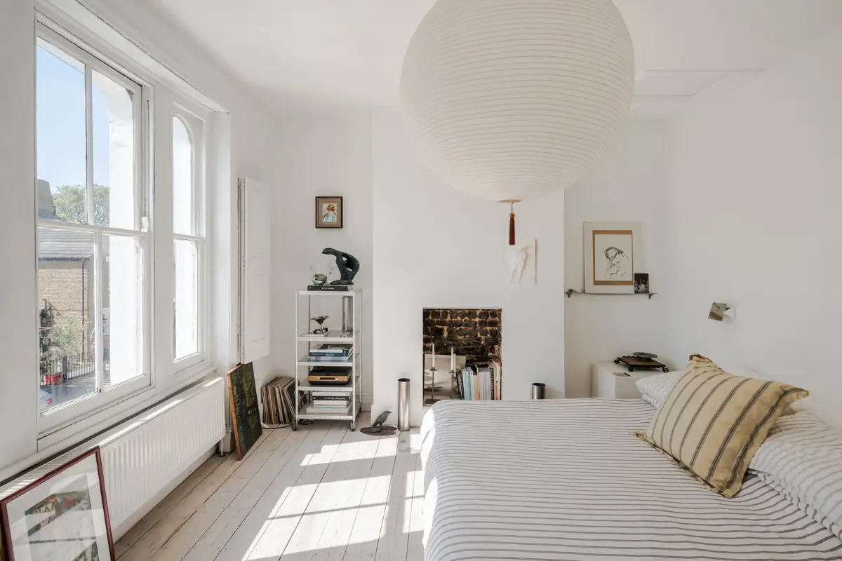 Bright Interiors Pair Modern Design with Victorian Elements in a London Apartment 14 bright-one-bedroom-london-apartment-garden-victorian-terrace