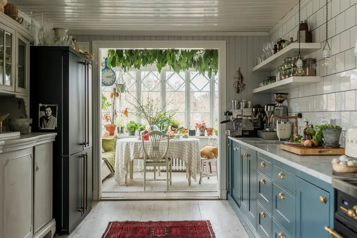 charming-swedish-family-home-tower-room-nordroom