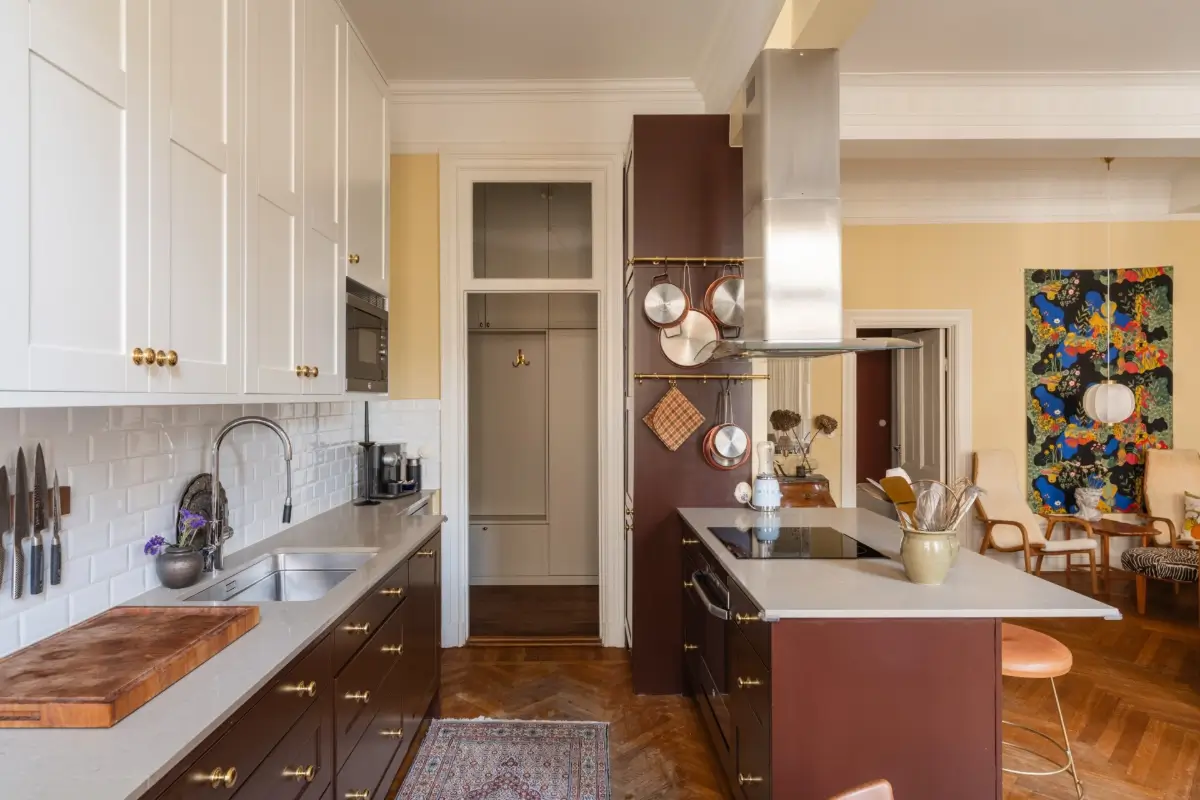 A Warm Color Scheme in a Classic Turn-of-the-Century Apartment 17 classic-turn-of-the-century-apartment-stockholm-nordroom