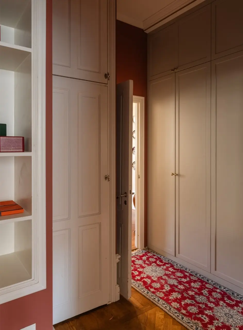 A Warm Color Scheme in a Classic Turn-of-the-Century Apartment 34 classic-turn-of-the-century-apartment-stockholm-nordroom