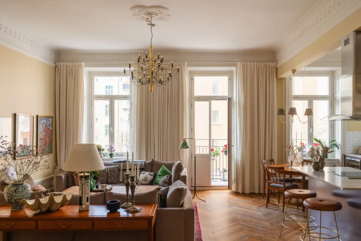 A Warm Color Scheme in a Classic Turn-of-the-Century Apartment 2 classic-turn-of-the-century-apartment-stockholm-nordroom