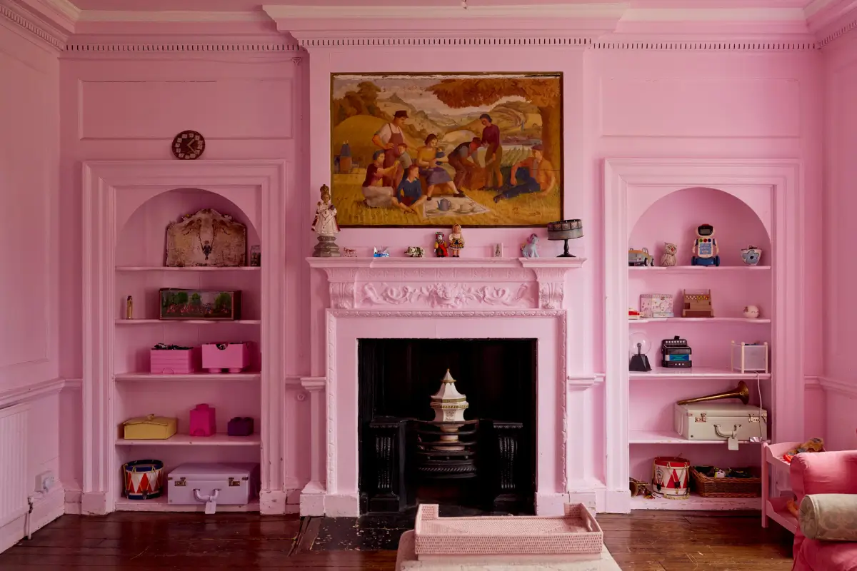 Playful and Colorful Interiors in a Grand Georgian House in the English Countryside 14 colorful-eclectic-art-filled-manor-house-england