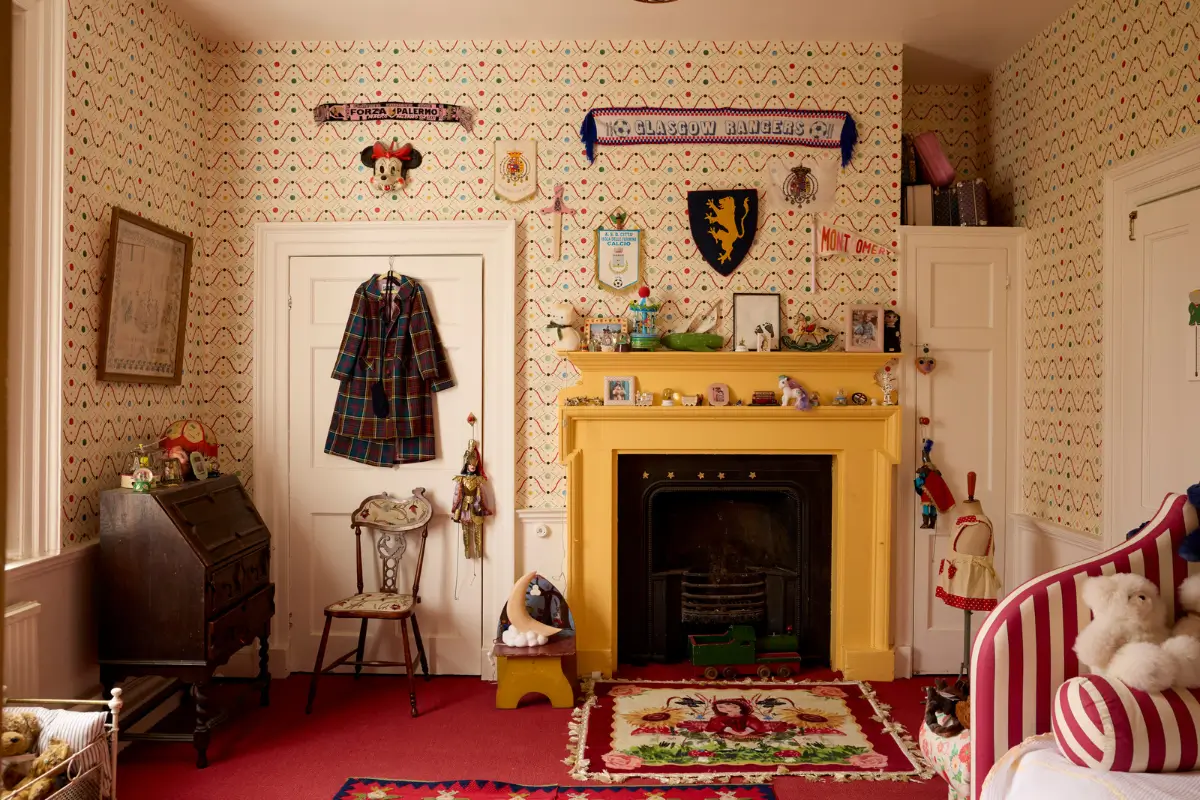 Playful and Colorful Interiors in a Grand Georgian House in the English Countryside 23 colorful-eclectic-art-filled-manor-house-england