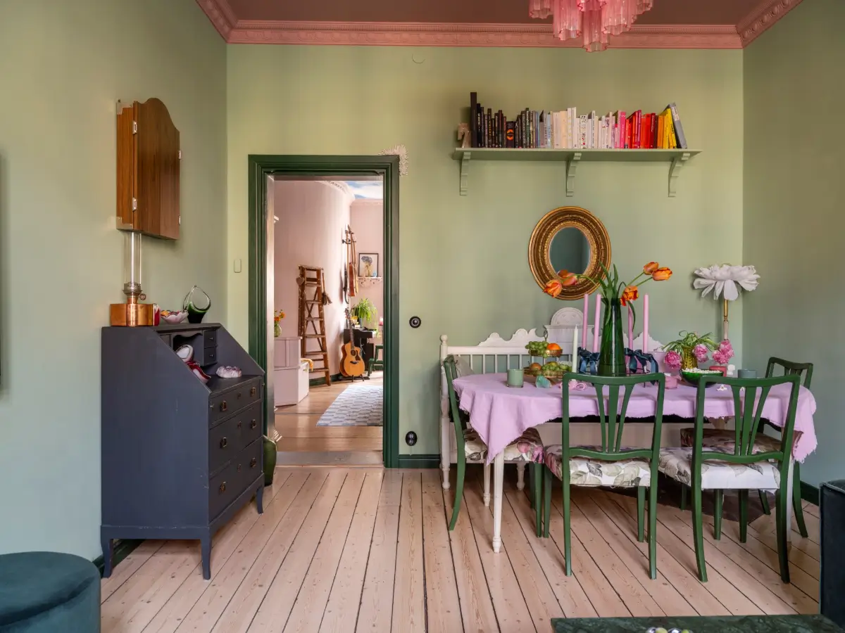A Stockholm Apartment Color-Drenched in Green, Pink, and Blue Tones 24 cozy-colorful-turn-of-the-century-apartment-stockholm-nordroom