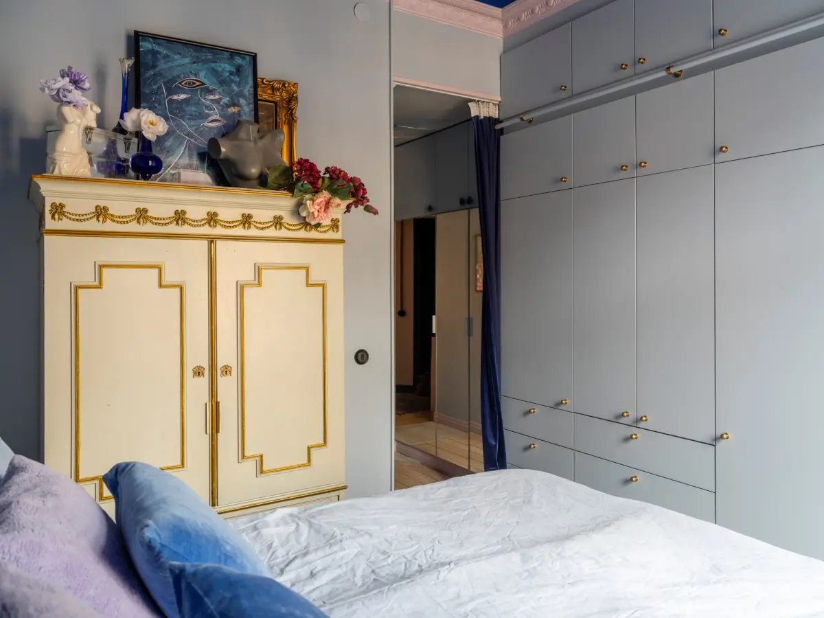 A Stockholm Apartment Color-Drenched in Green, Pink, and Blue Tones 30 cozy-colorful-turn-of-the-century-apartment-stockholm-nordroom