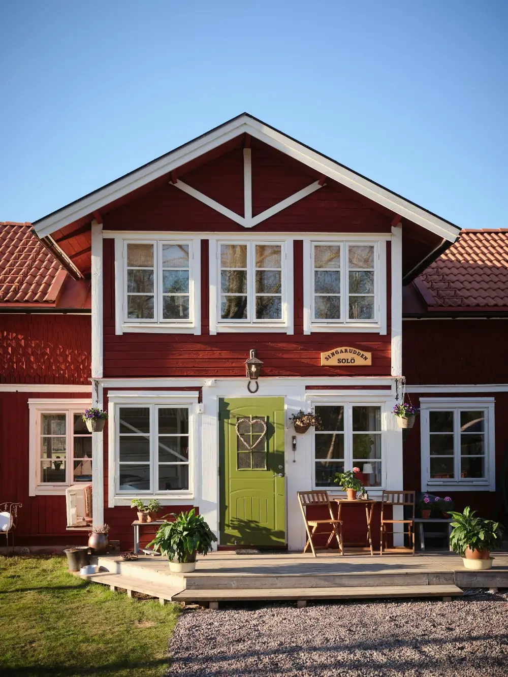 A Cozy Wooden Guest House with a Brick Floor at a Swedish Country Estate 39 cozy-guesthouse-stone-floor-wallpaper-swedish-island-home-nordroom