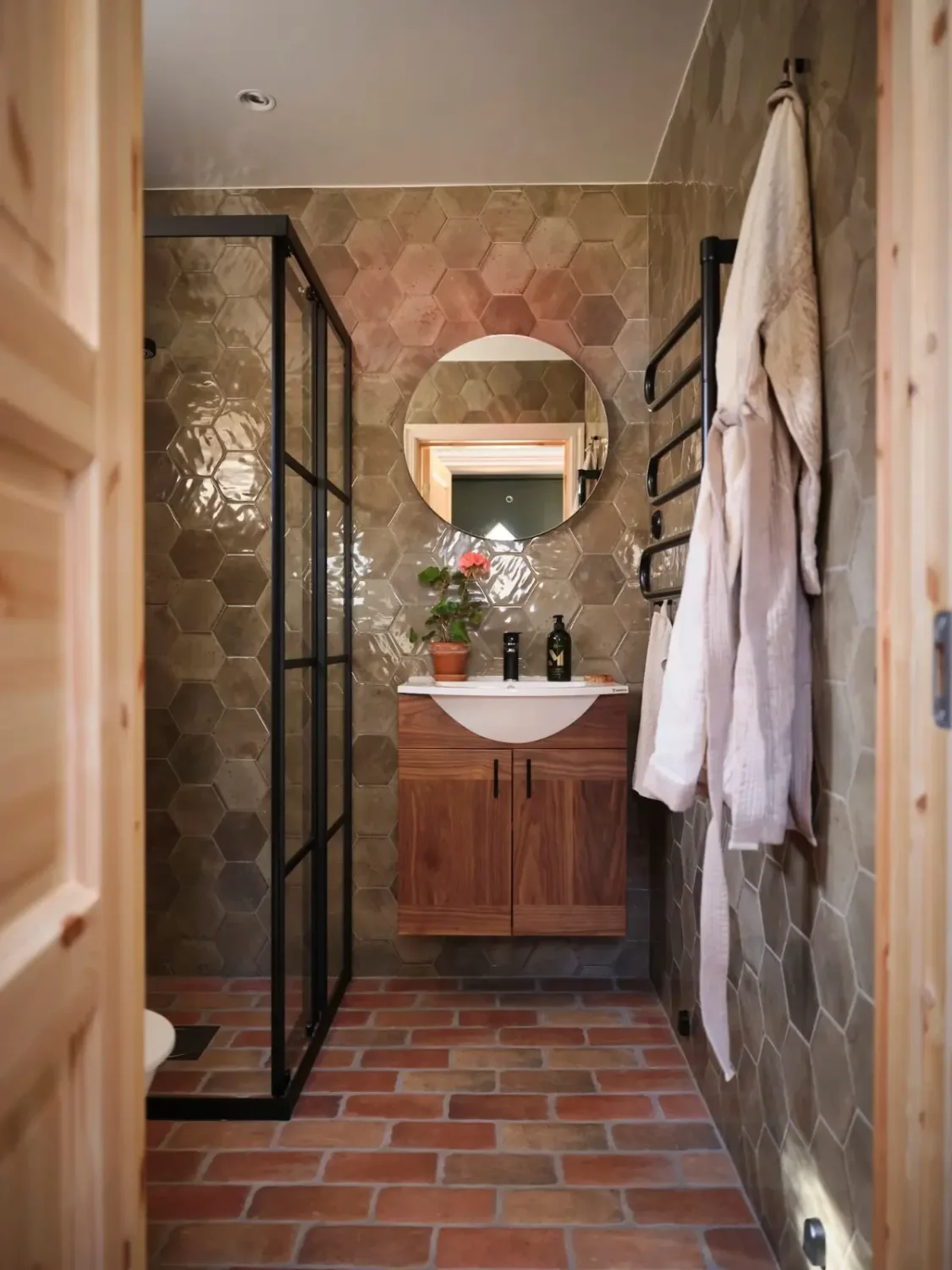 A Cozy Wooden Guest House with a Brick Floor at a Swedish Country Estate 18 cozy-guesthouse-stone-floor-wallpaper-swedish-island-home-nordroom
