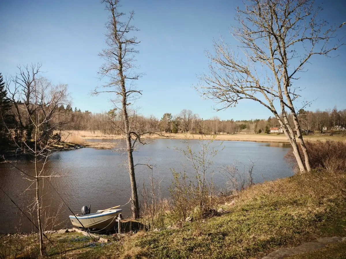 A Cozy Wooden Guest House with a Brick Floor at a Swedish Country Estate 48 cozy guesthouse stone floor wallpaper swedish island home nordroom46 A Cozy Wooden Guest House with a Brick Floor at a Swedish Country Estate