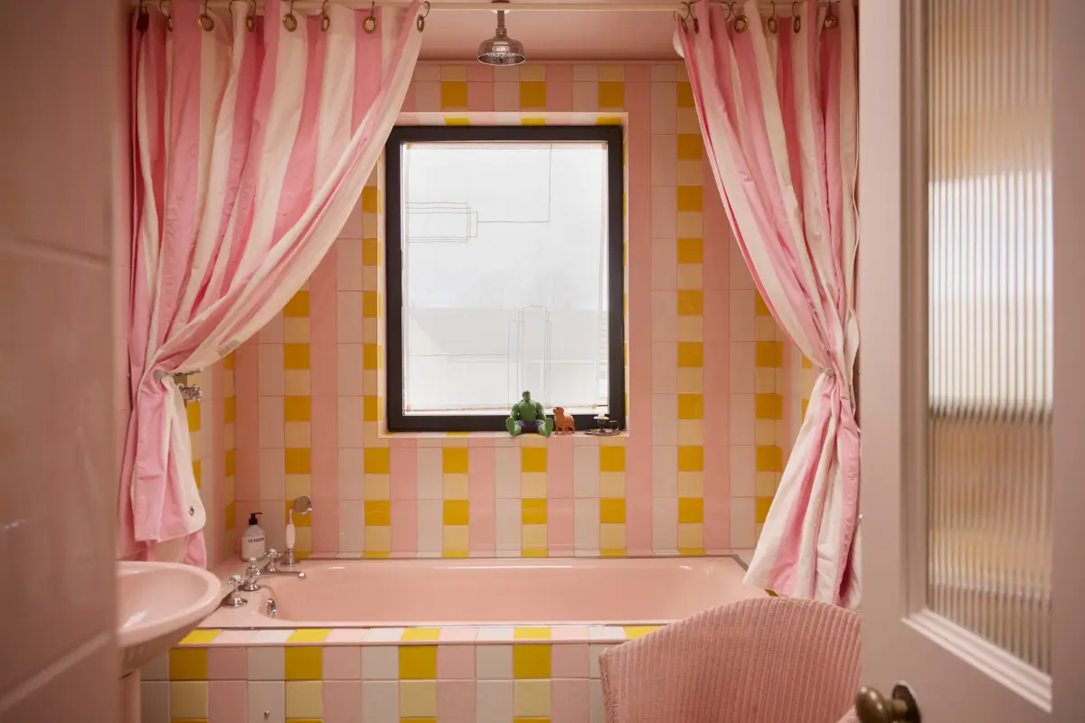 Floral Textiles, Period Details, and a Garden Oasis in a London Family Home 28 edwardian-london-townhouse-garden-oasis-buchanan-studio