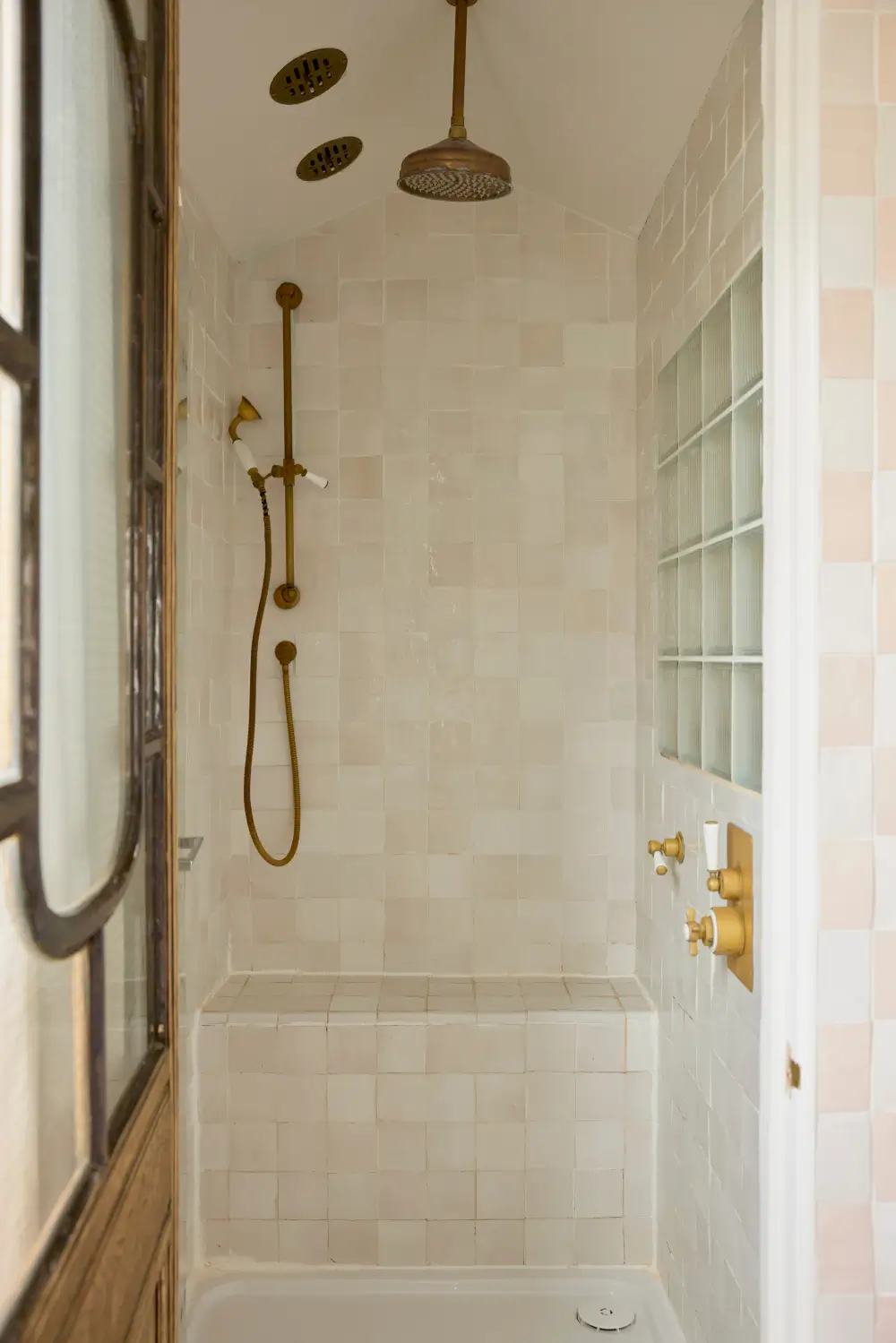 Floral Textiles, Period Details, and a Garden Oasis in a London Family Home 21 edwardian-london-townhouse-garden-oasis-buchanan-studio