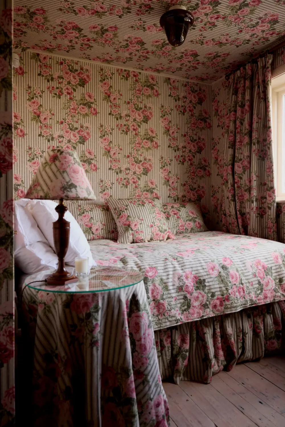 Floral Textiles, Period Details, and a Garden Oasis in a London Family Home 23 edwardian-london-townhouse-garden-oasis-buchanan-studio