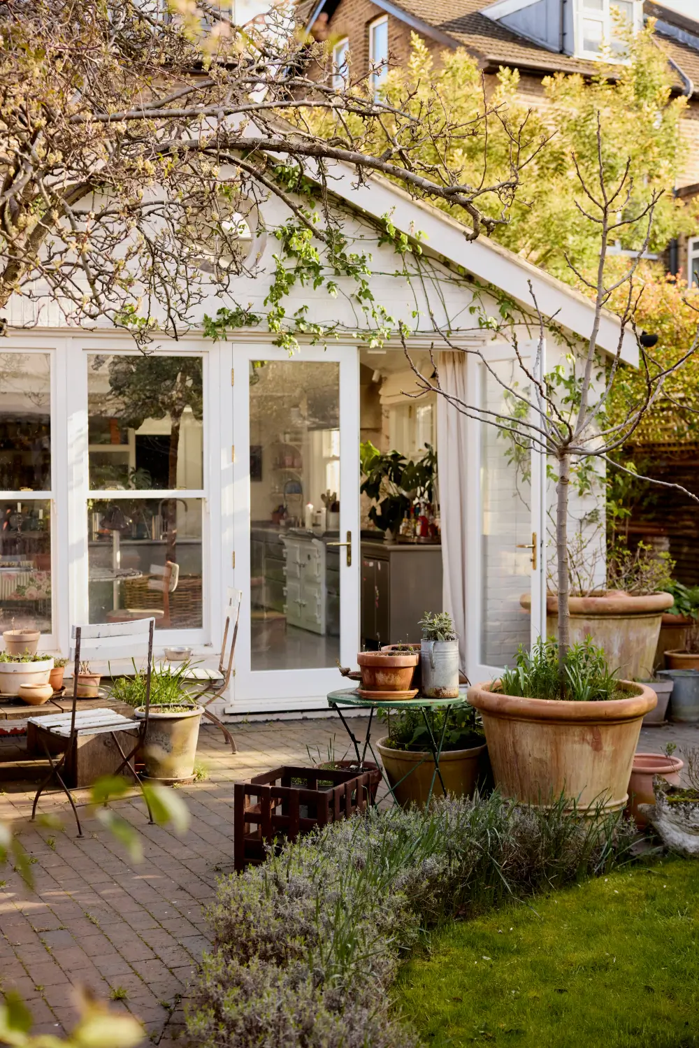 Floral Textiles, Period Details, and a Garden Oasis in a London Family Home 31 edwardian-london-townhouse-garden-oasis-buchanan-studio