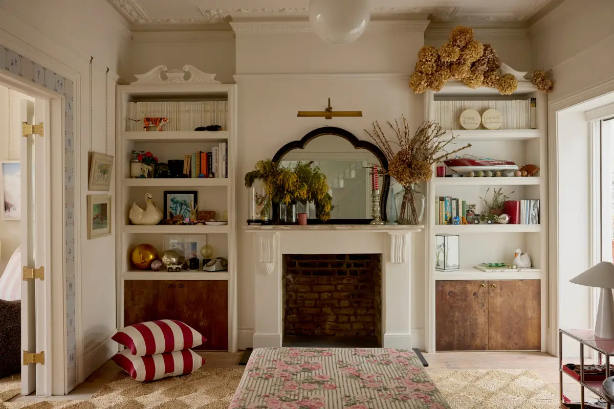 Floral Textiles, Period Details, and a Garden Oasis in a London Family Home 5 edwardian-london-townhouse-garden-oasis-buchanan-studio