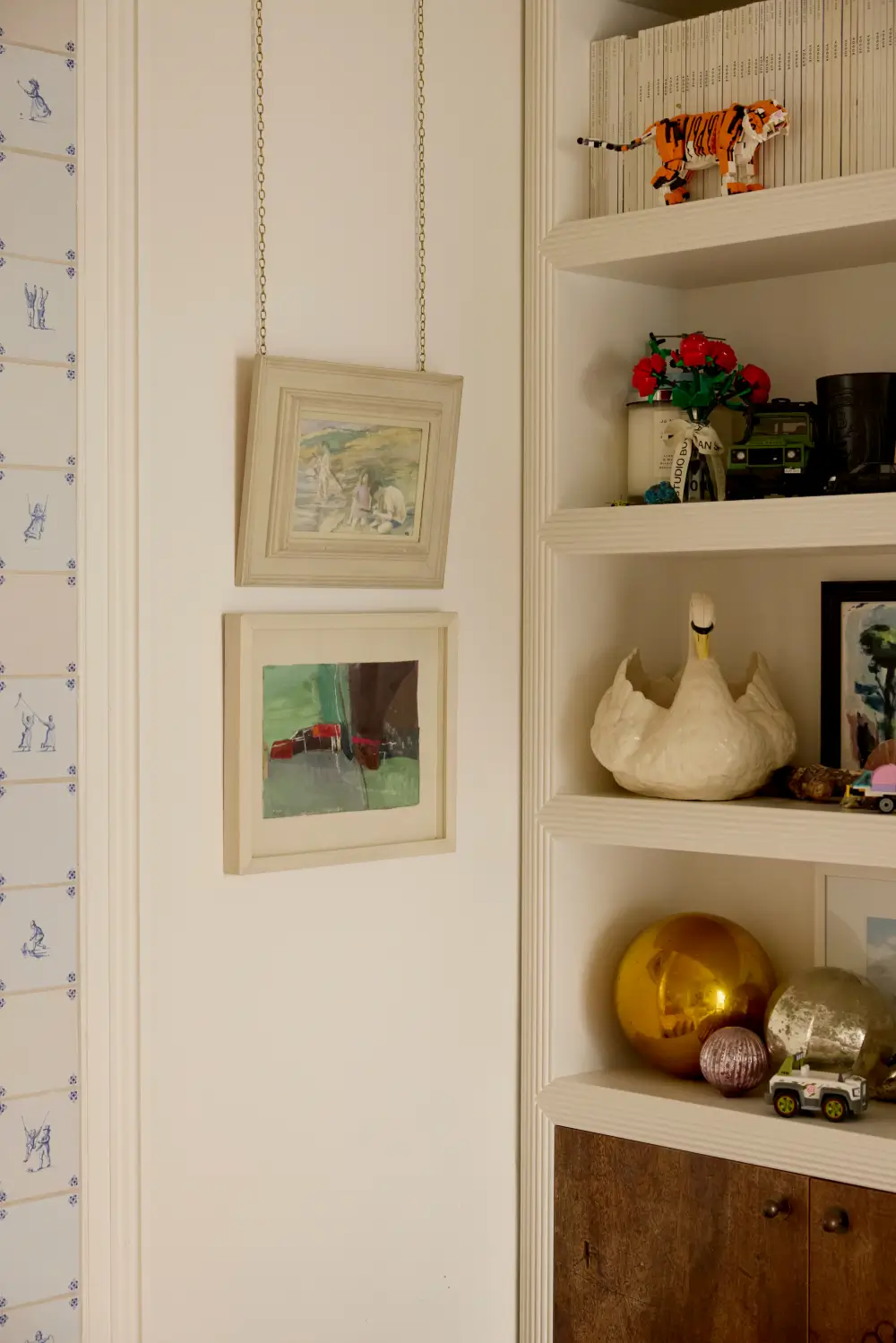 Floral Textiles, Period Details, and a Garden Oasis in a London Family Home 6 edwardian-london-townhouse-garden-oasis-buchanan-studio