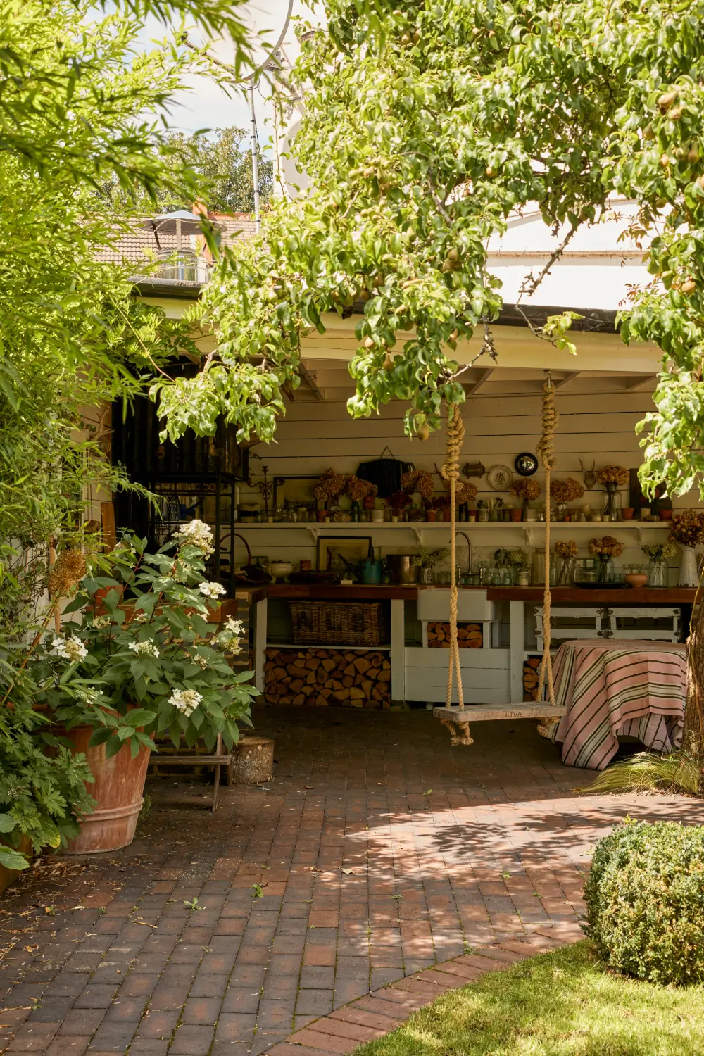 Floral Textiles, Period Details, and a Garden Oasis in a London Family Home 35 edwardian-london-townhouse-garden-oasis-buchanan-studio