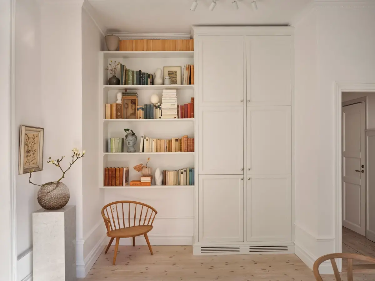 A Light Color Palette and Large Windows for a Bright Early 20th-Century Apartment 6 elegant-family-apartment-stockholm-nordroom