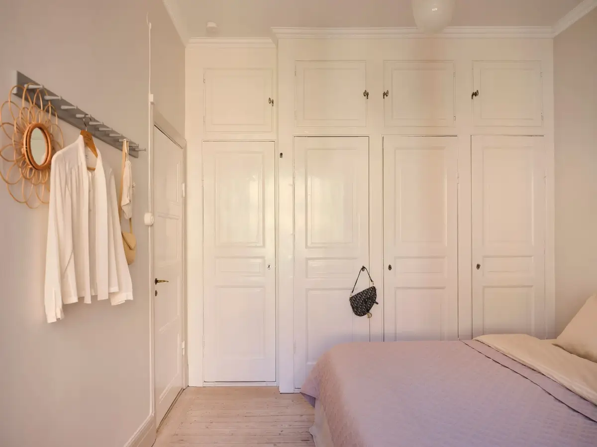 A Light Color Palette and Large Windows for a Bright Early 20th-Century Apartment 18 elegant-family-apartment-stockholm-nordroom