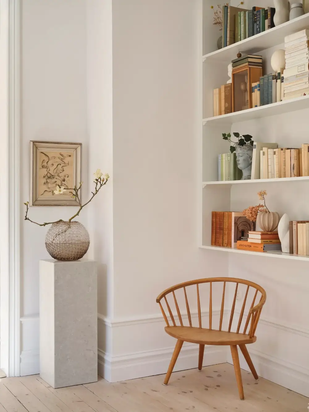 A Light Color Palette and Large Windows for a Bright Early 20th-Century Apartment 7 elegant-family-apartment-stockholm-nordroom