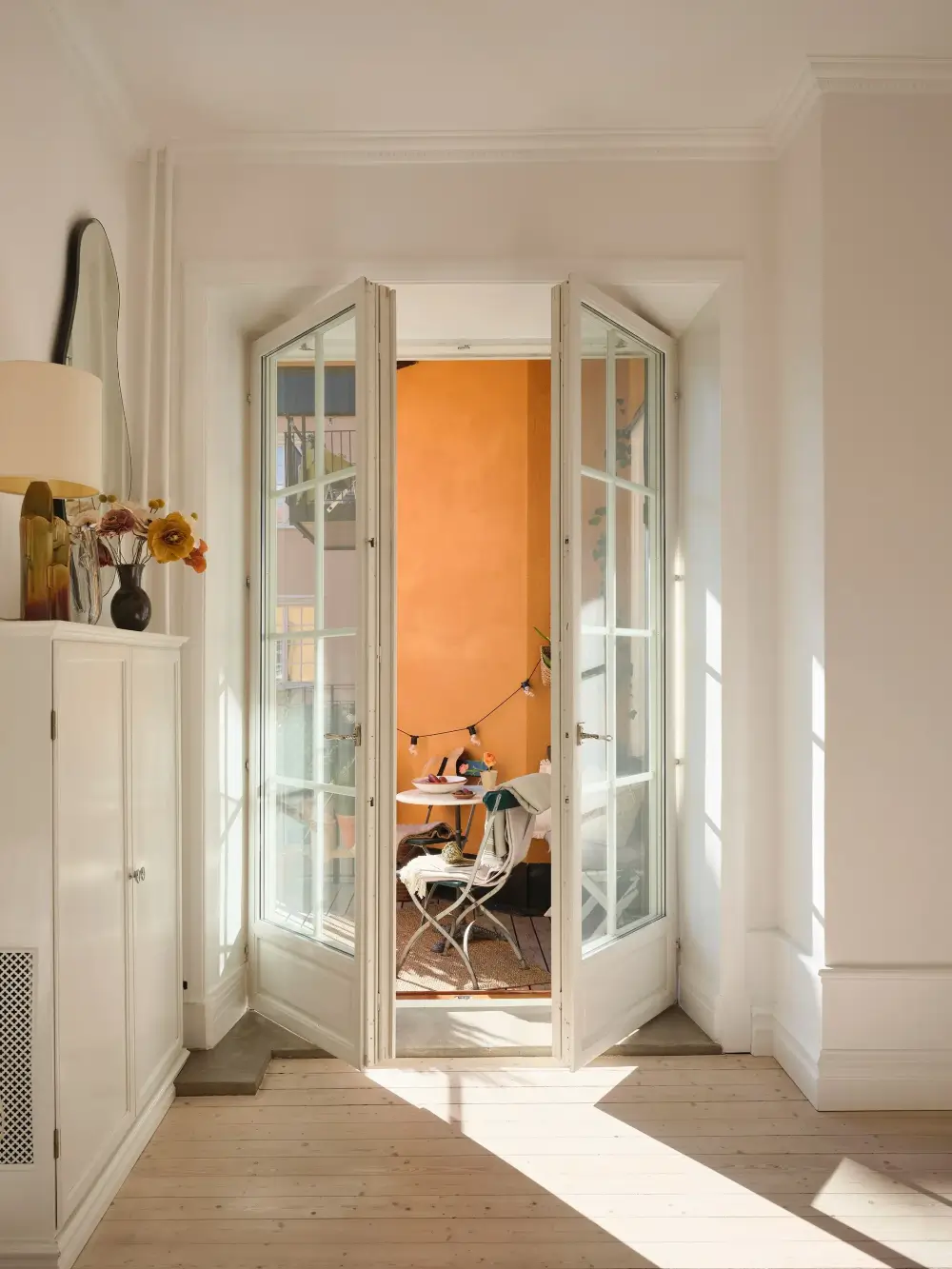 A Light Color Palette and Large Windows for a Bright Early 20th-Century Apartment 13 elegant-family-apartment-stockholm-nordroom