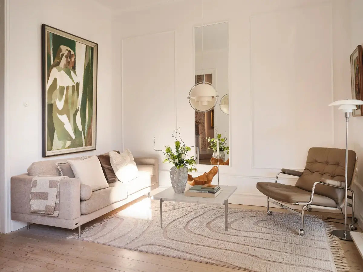 A Light Color Palette and Large Windows for a Bright Early 20th-Century Apartment 10 elegant-family-apartment-stockholm-nordroom