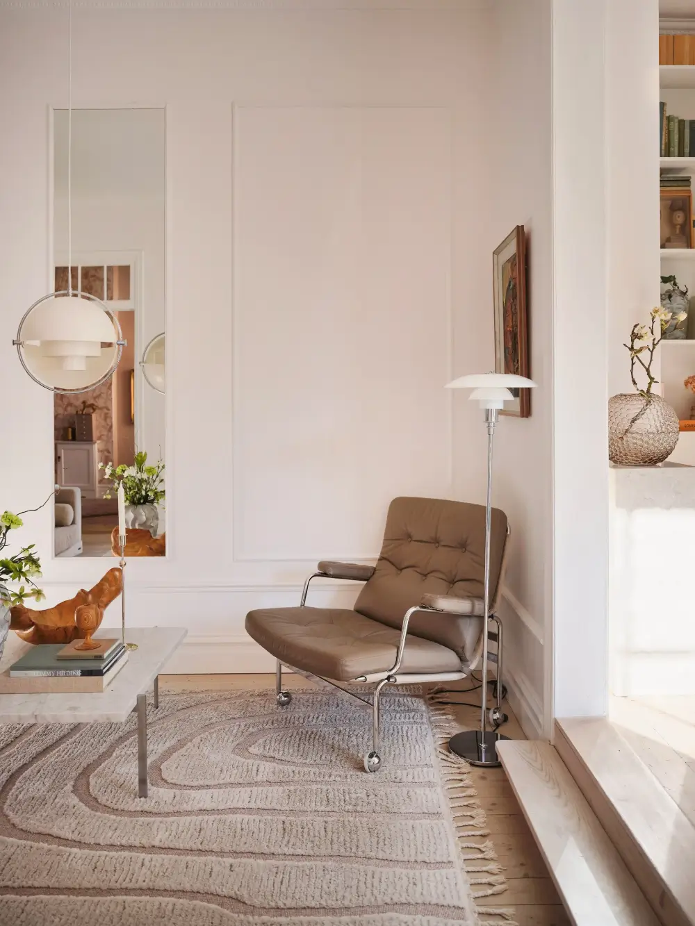 A Light Color Palette and Large Windows for a Bright Early 20th-Century Apartment 12 elegant-family-apartment-stockholm-nordroom