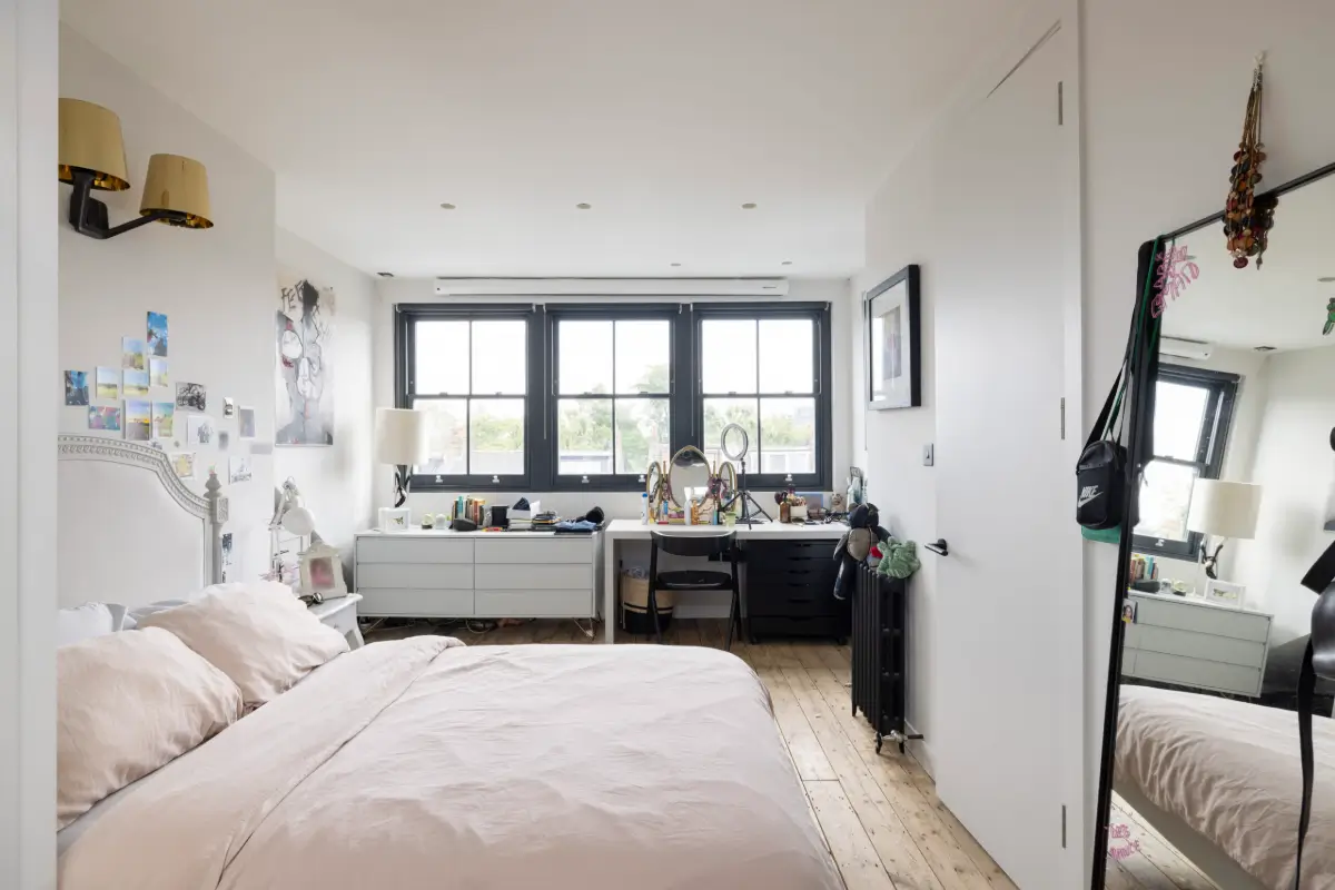 A Victorian House with a Grand Contemporary Extended Living Space 23 extended-victorian-family-home-queens-park