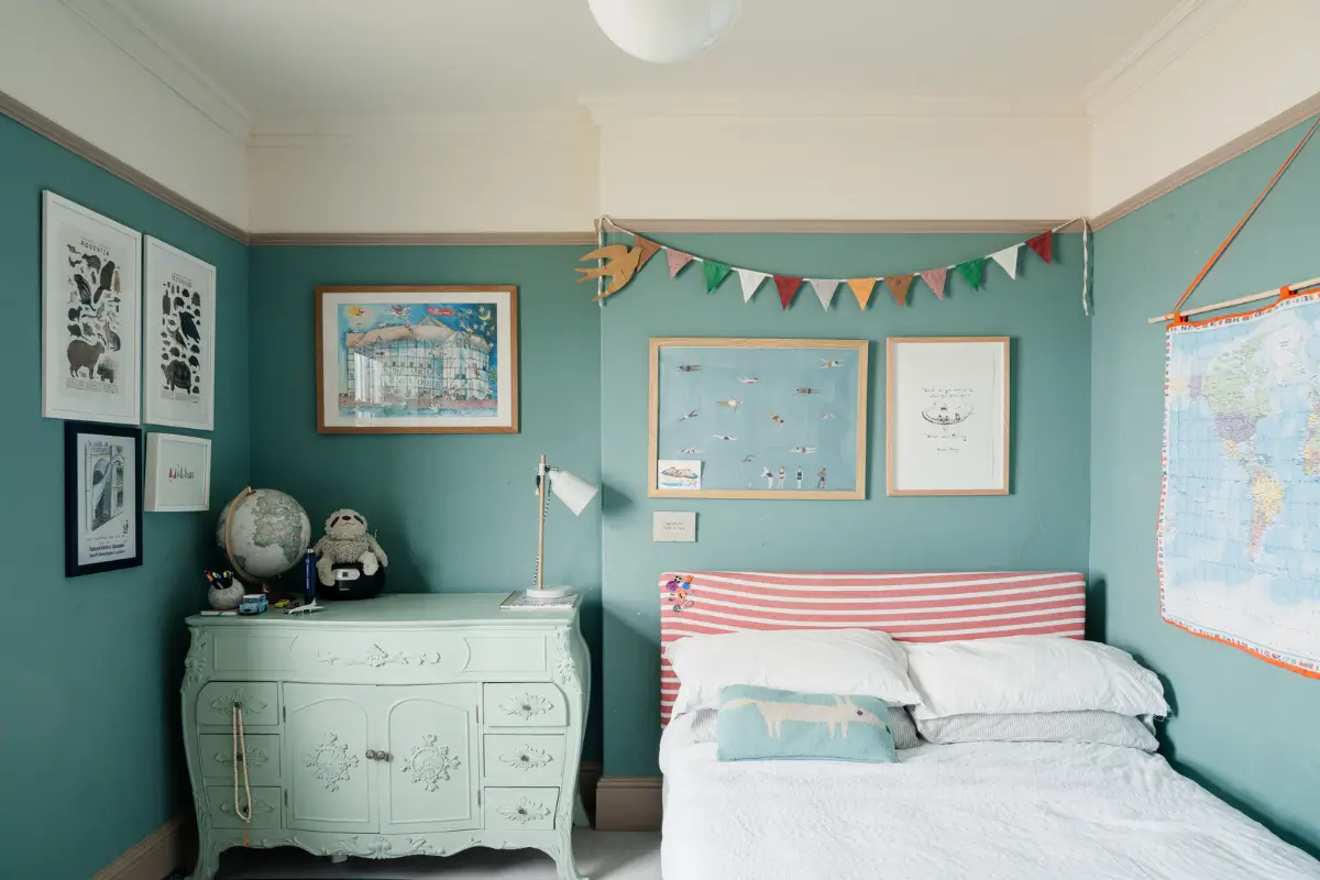 A Spacious 1830s Family Home With Sea Views in Somerset 21 georgian-seaside-home-portishead-somerset