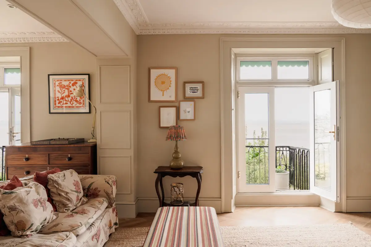 A Spacious 1830s Family Home With Sea Views in Somerset 11 georgian-seaside-home-portishead-somerset