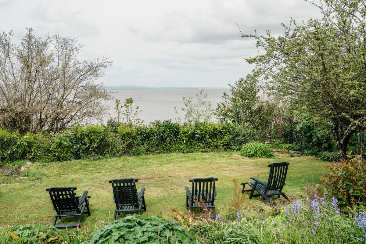 A Spacious 1830s Family Home With Sea Views in Somerset 36 georgian-seaside-home-portishead-somerset