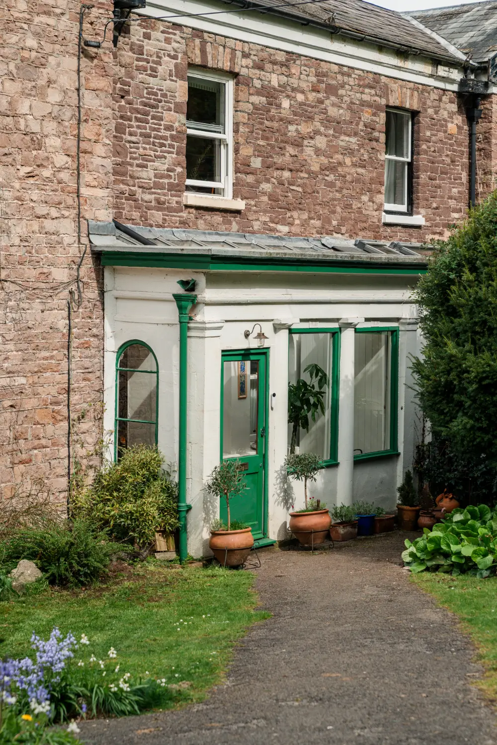 A Spacious 1830s Family Home With Sea Views in Somerset 28 georgian-seaside-home-portishead-somerset