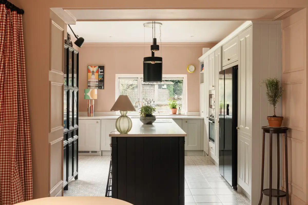 A Spacious 1830s Family Home With Sea Views in Somerset 7 georgian-seaside-home-portishead-somerset