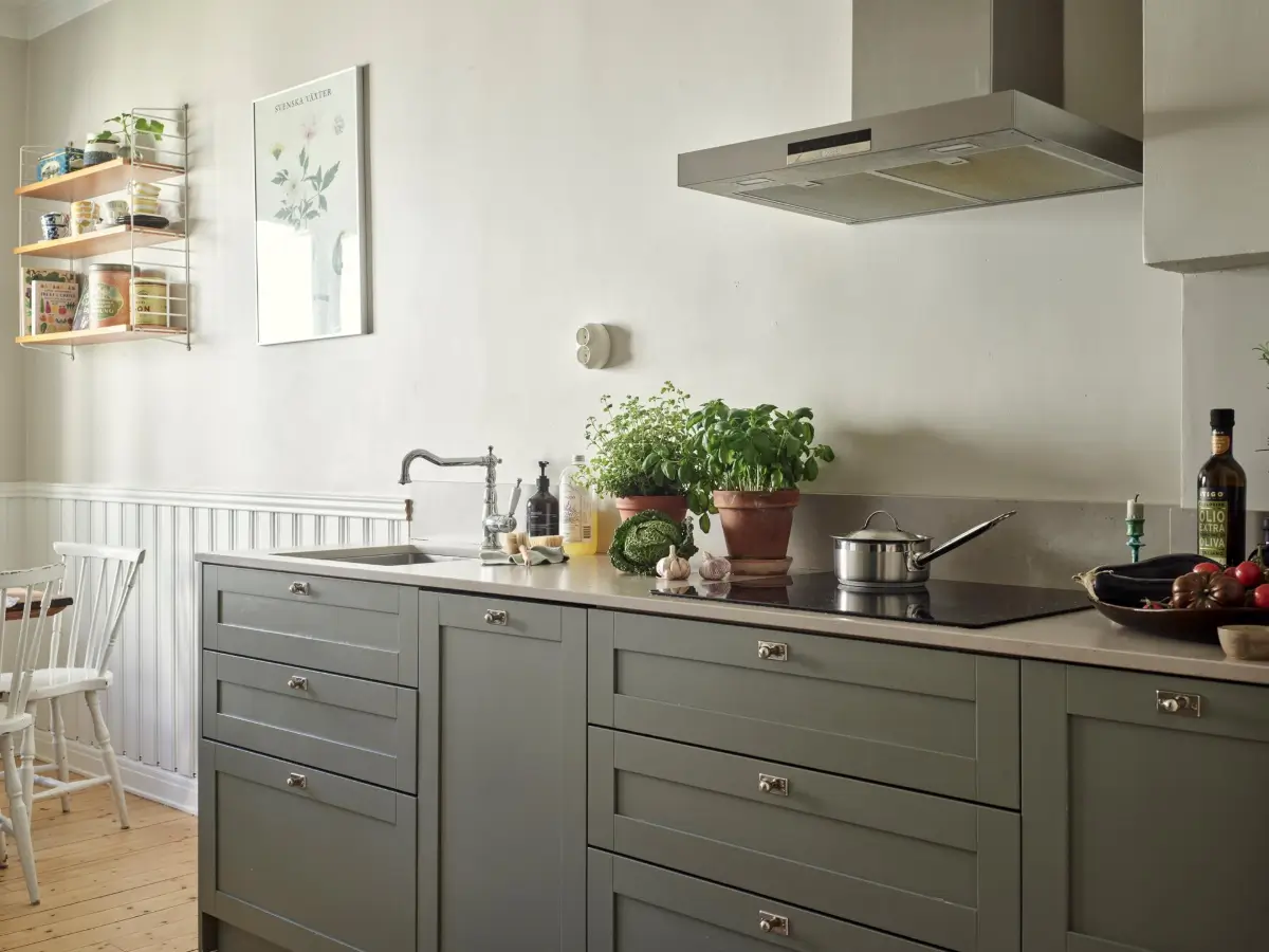 A Charming 1920s Apartment in Gothenburg 9 historic-character-light-scandinavian-apartment-nordroom