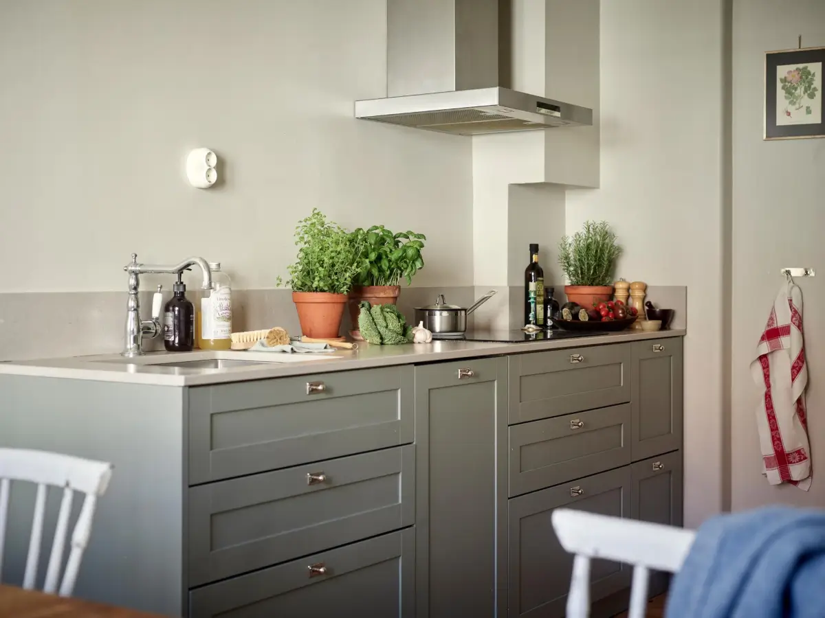 A Charming 1920s Apartment in Gothenburg 17 historic-character-light-scandinavian-apartment-nordroom