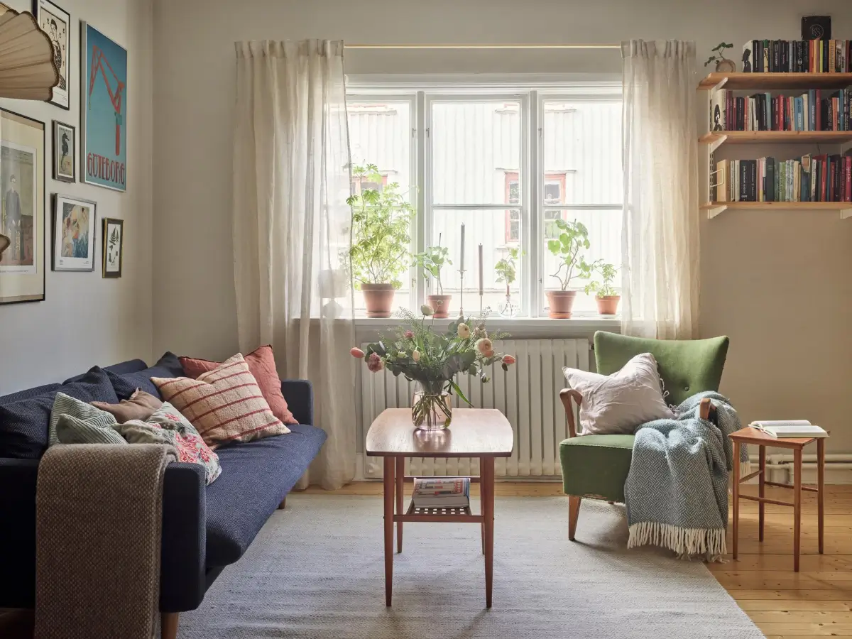A Charming 1920s Apartment in Gothenburg 2 historic-character-light-scandinavian-apartment-nordroom