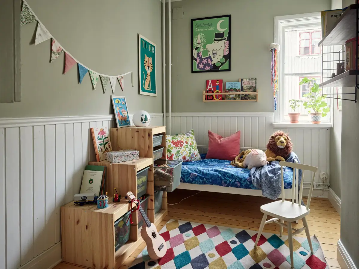 A Charming 1920s Apartment in Gothenburg 27 historic-character-light-scandinavian-apartment-nordroom