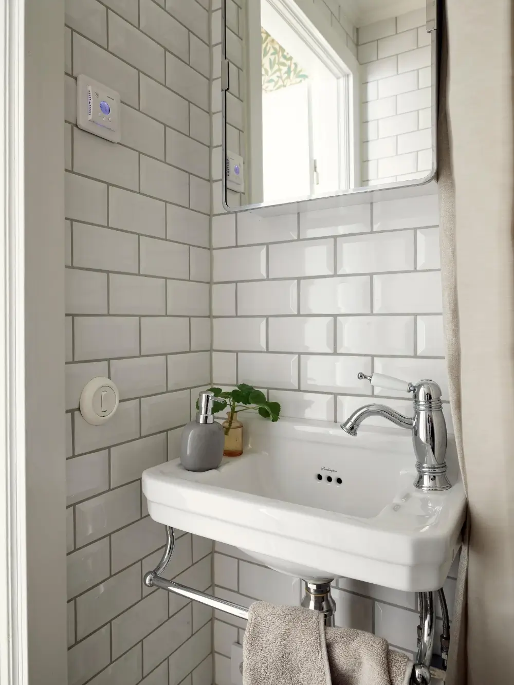 A Charming 1920s Apartment in Gothenburg 31 historic-character-light-scandinavian-apartment-nordroom