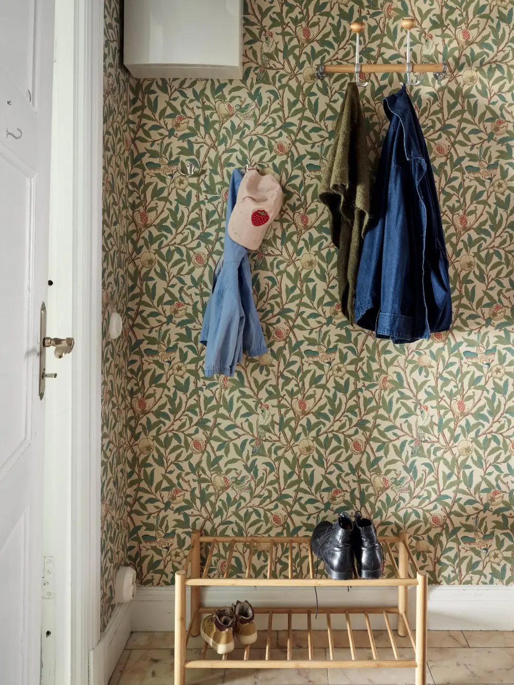 A Charming 1920s Apartment in Gothenburg 33 historic-character-light-scandinavian-apartment-nordroom