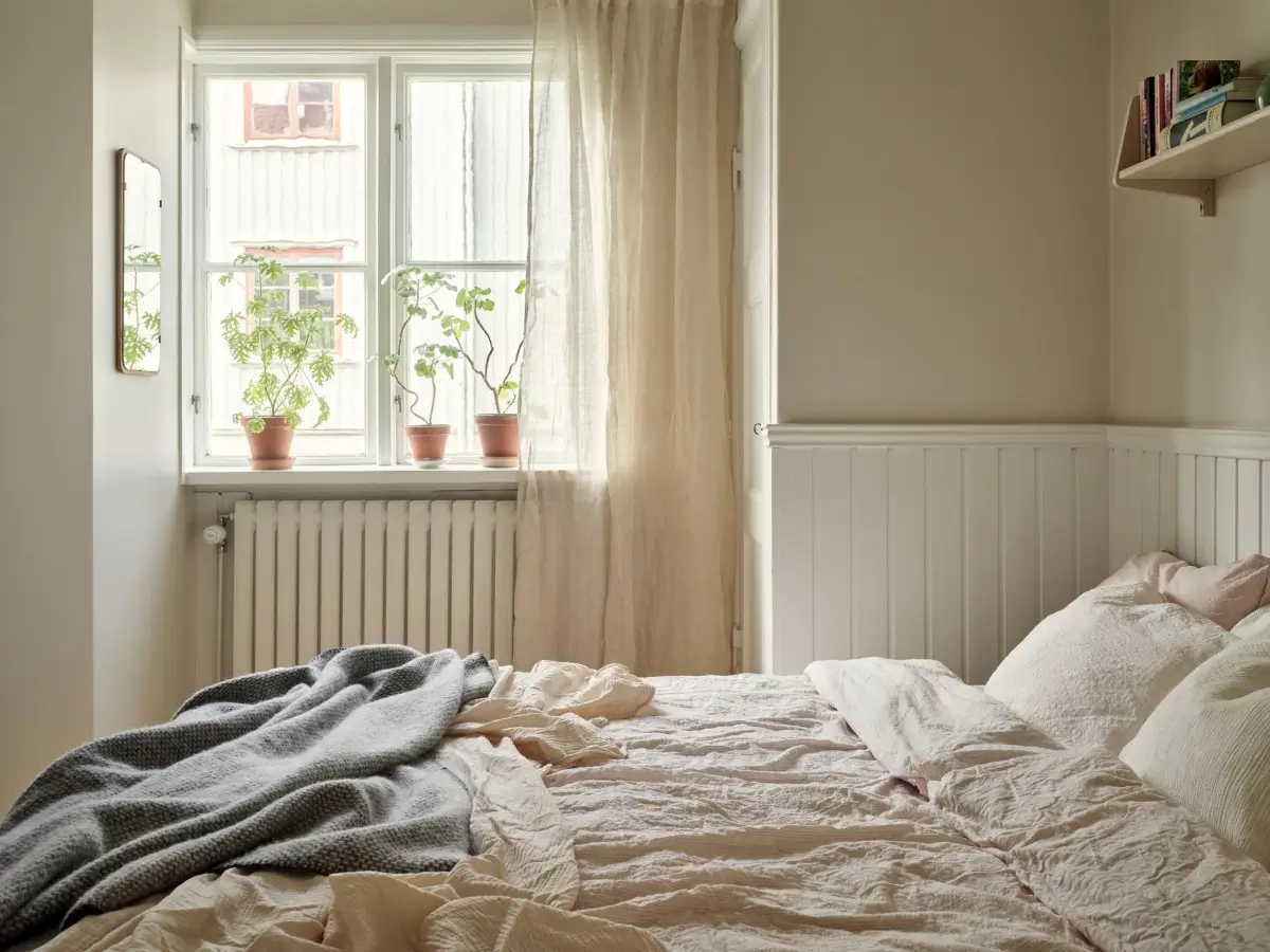 A Charming 1920s Apartment in Gothenburg 23 historic-character-light-scandinavian-apartment-nordroom