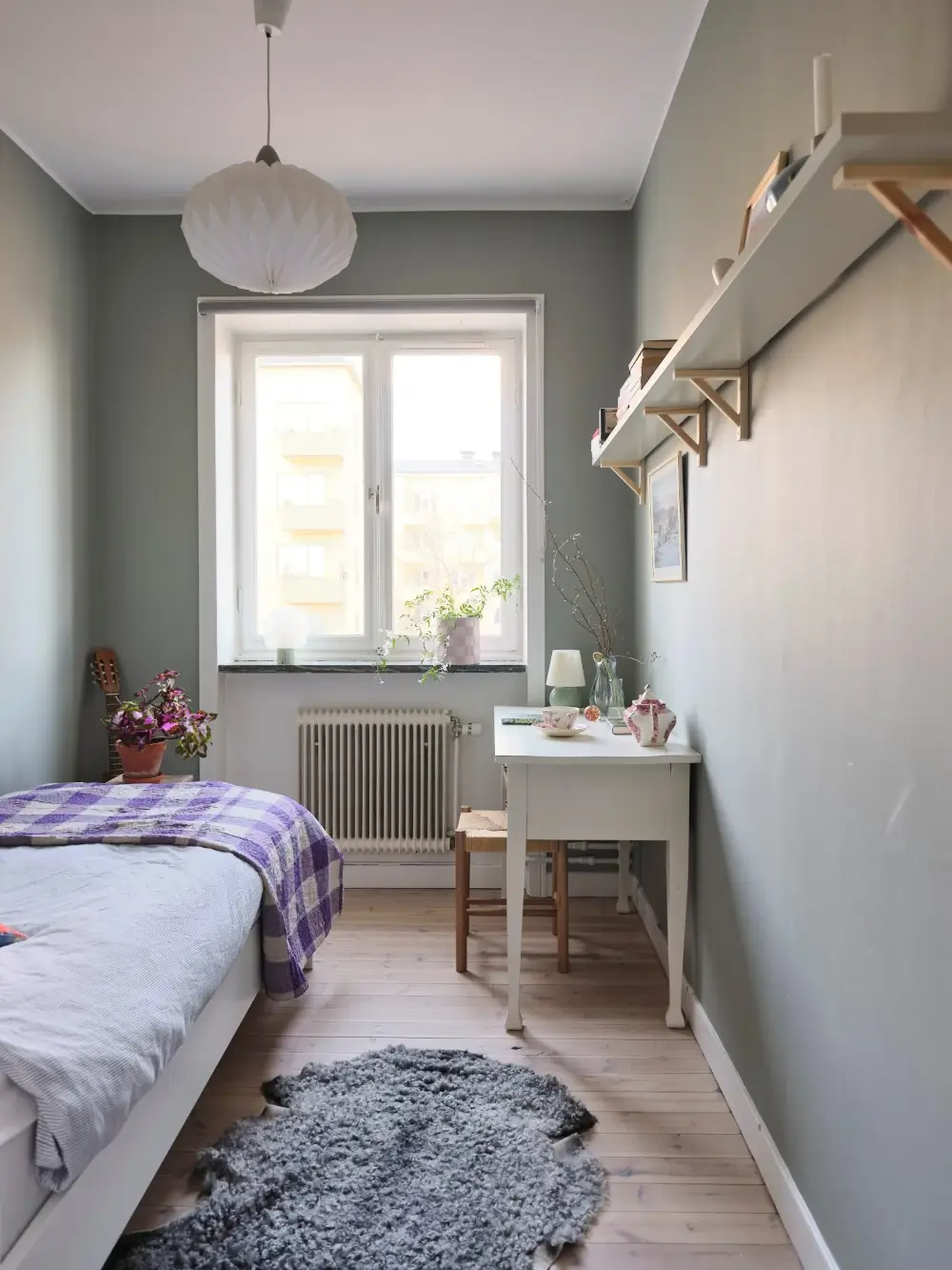 A Harmonious Color and Material Palette in a 1930s Apartment 20 light-filled-renovated-1930s-corner-apartment-stockholm-nordroom
