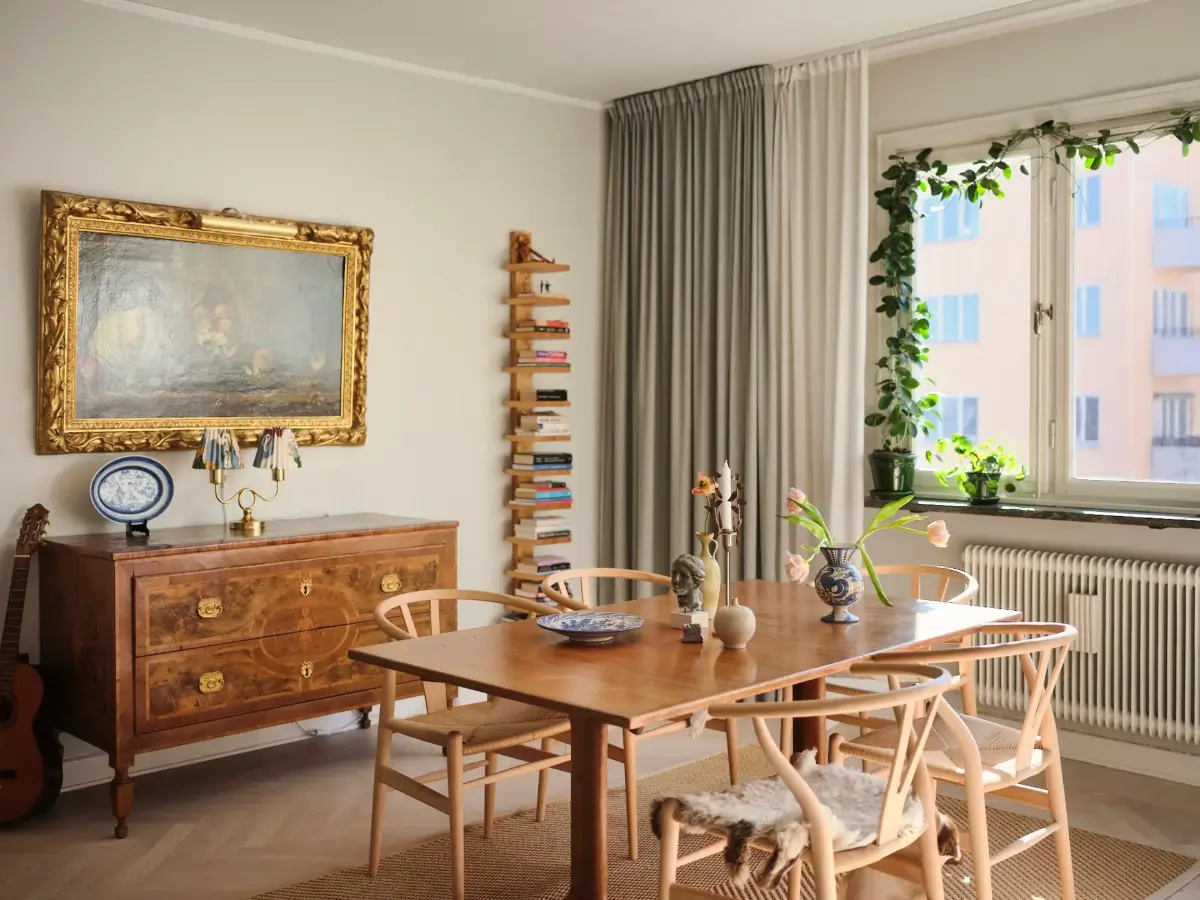A Harmonious Color and Material Palette in a 1930s Apartment 4 light-filled-renovated-1930s-corner-apartment-stockholm-nordroom