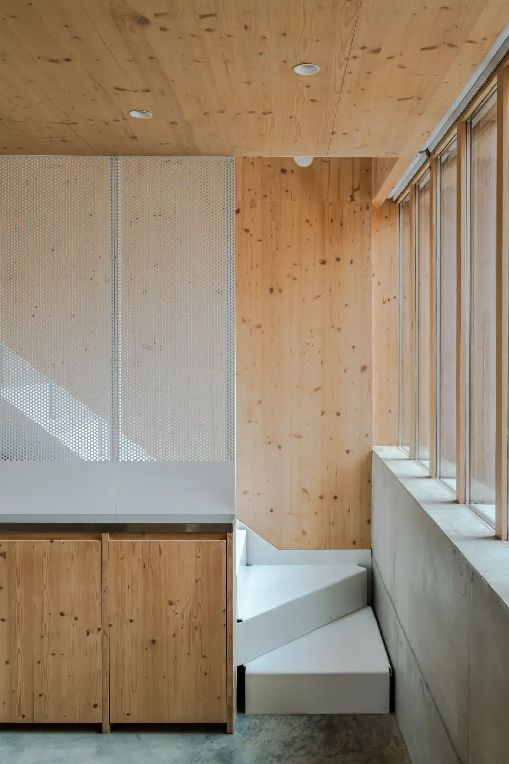 Spruce, Polished Concrete, and Terrazzo in an Architect-Designed London Home 11 modern-london-house-spruce-interiors-lush-garden