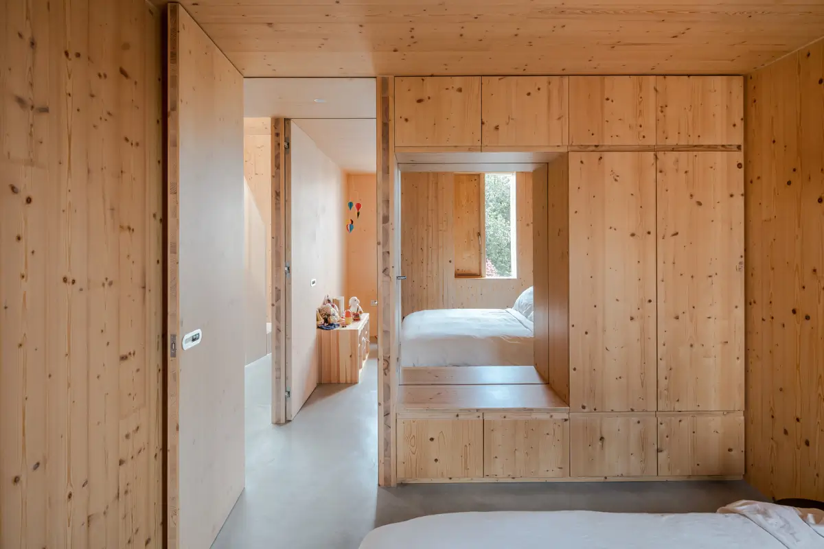 Spruce, Polished Concrete, and Terrazzo in an Architect-Designed London Home 12 modern-london-house-spruce-interiors-lush-garden