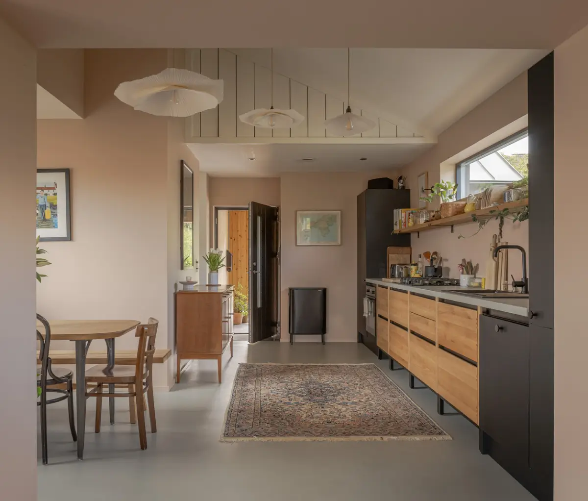 A Modern Cottage with Pink Plaster Walls and a Central Courtyard Garden 1 modern-three-bedroom-cottage-cornwall-nordroom