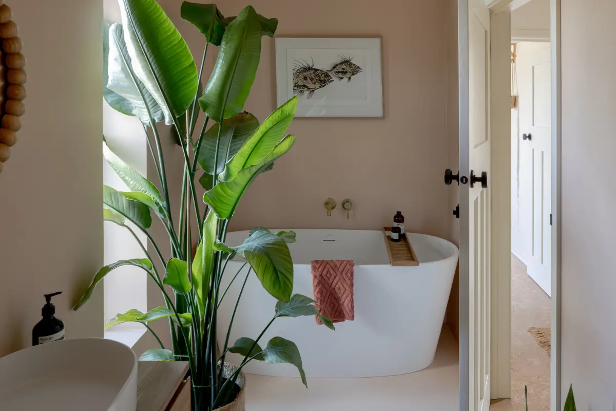 A Modern Cottage with Pink Plaster Walls and a Central Courtyard Garden 19 modern-three-bedroom-cottage-cornwall-nordroom