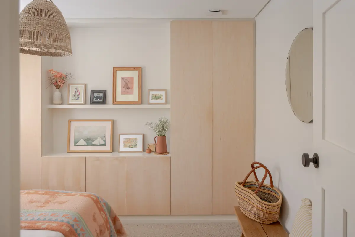 A Modern Cottage with Pink Plaster Walls and a Central Courtyard Garden 18 modern-three-bedroom-cottage-cornwall-nordroom