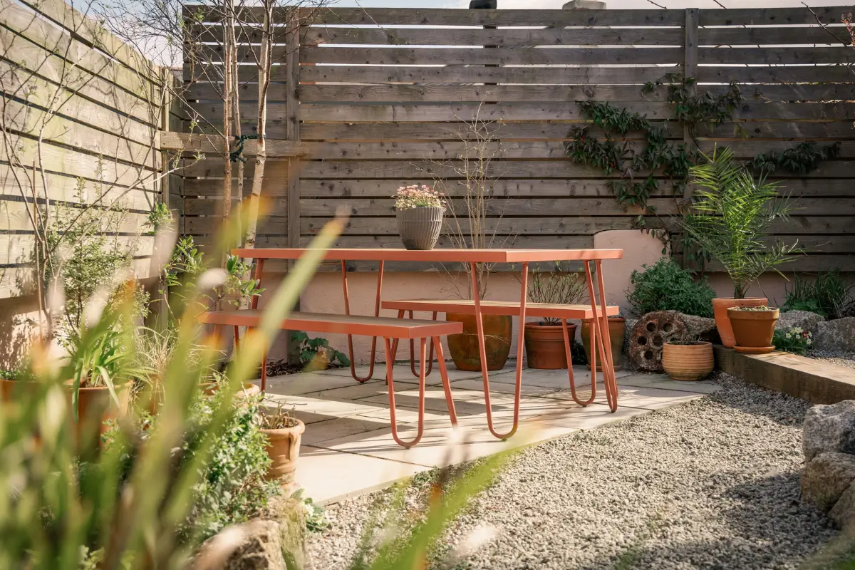 A Modern Cottage with Pink Plaster Walls and a Central Courtyard Garden 22 modern-three-bedroom-cottage-cornwall-nordroom