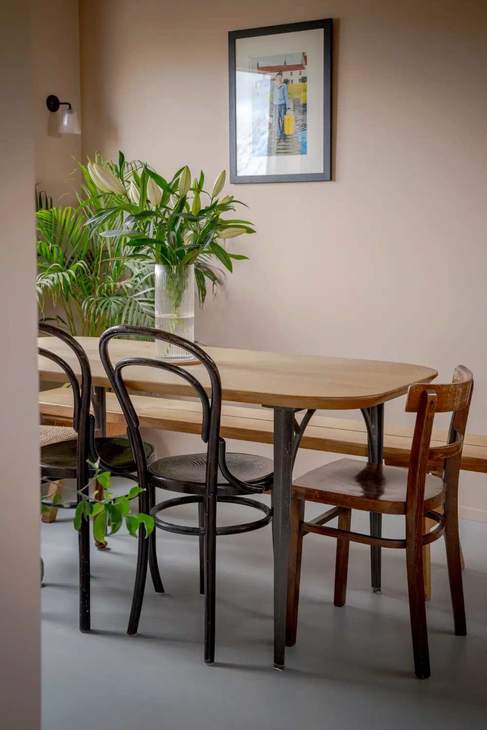 A Modern Cottage with Pink Plaster Walls and a Central Courtyard Garden 5 modern-three-bedroom-cottage-cornwall-nordroom