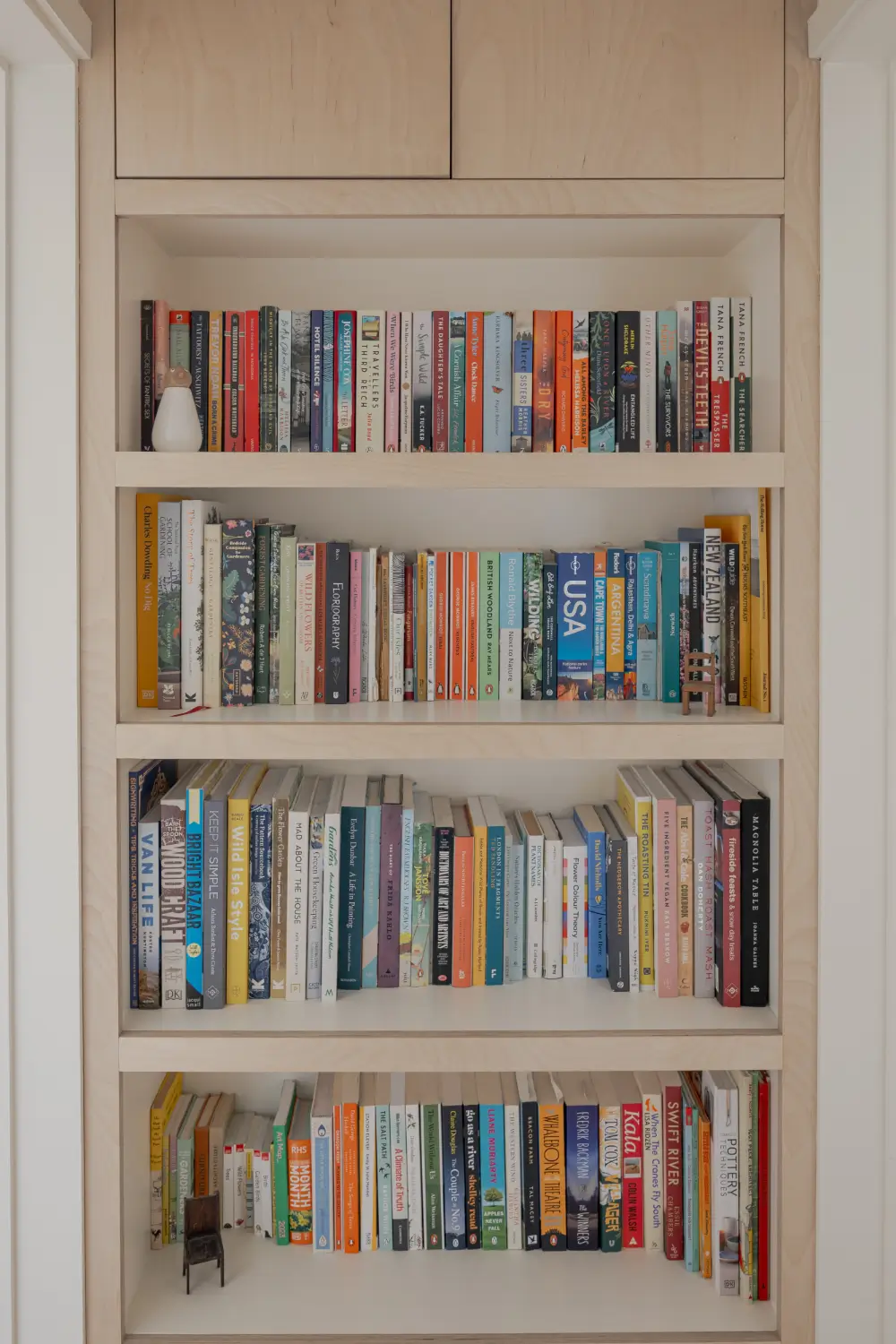 A Modern Cottage with Pink Plaster Walls and a Central Courtyard Garden 10 modern-three-bedroom-cottage-cornwall-nordroom